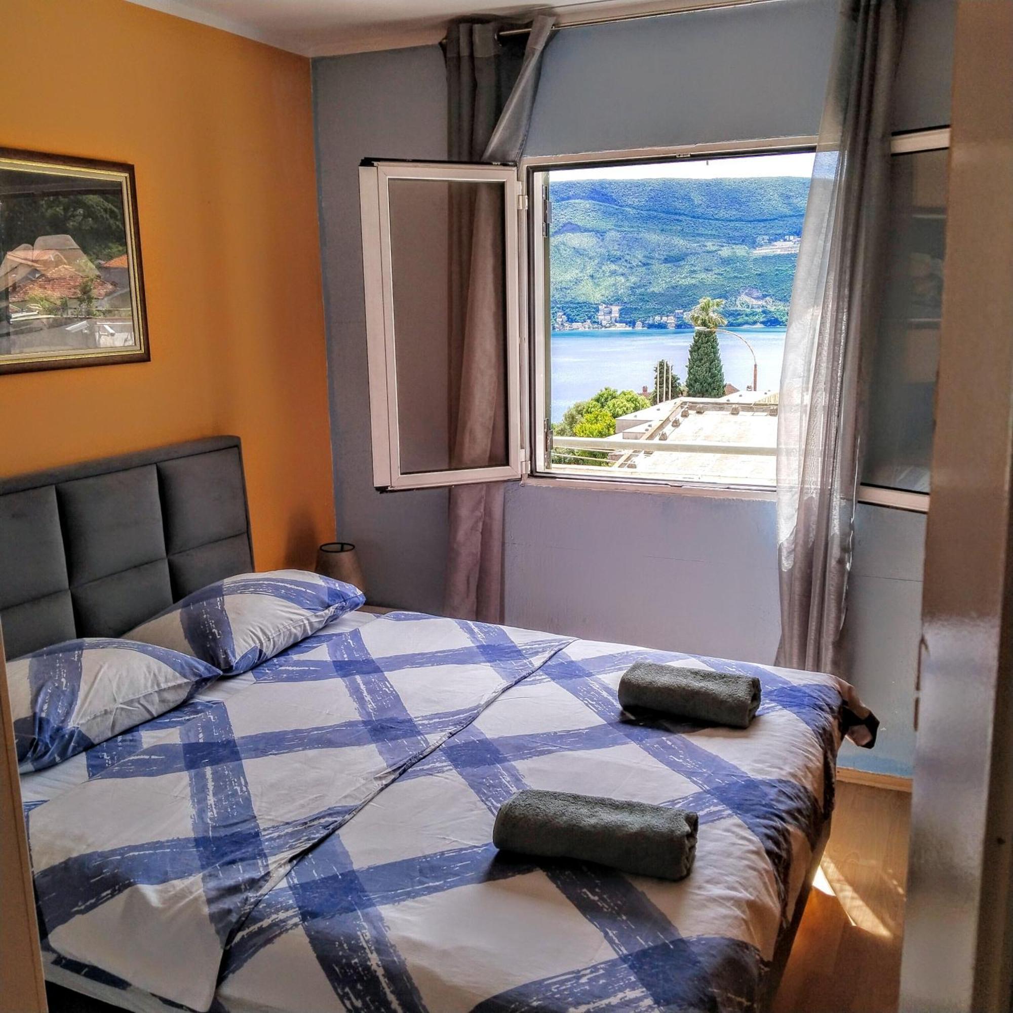 Apartments "Belle Vue" Herceg Novi Exterior foto